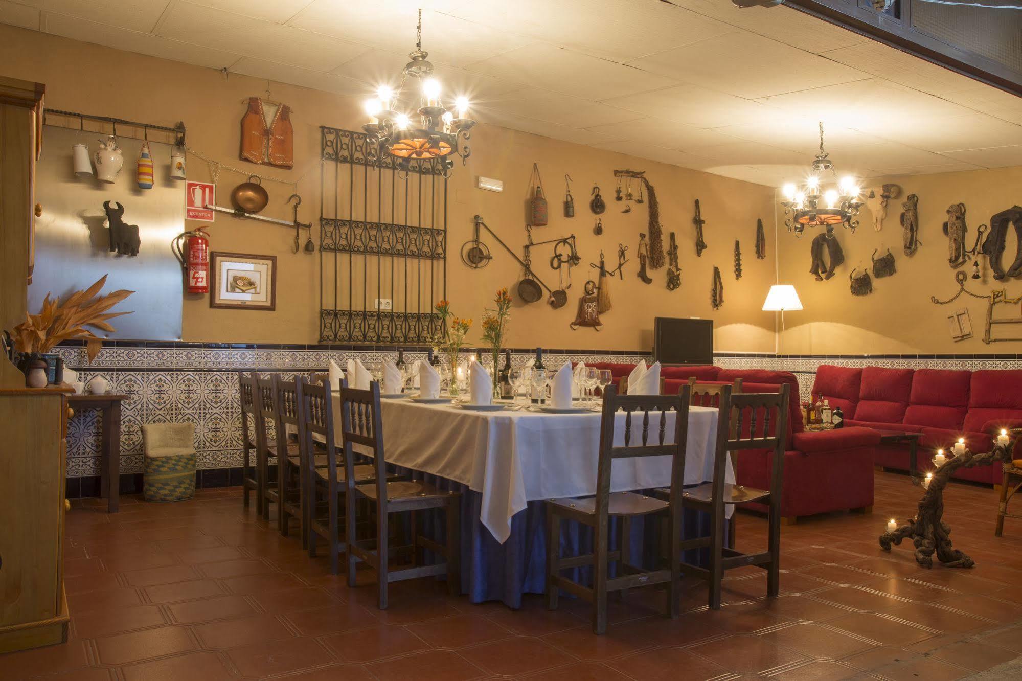 Hotel San Juan Miguelturra Zewnętrze zdjęcie